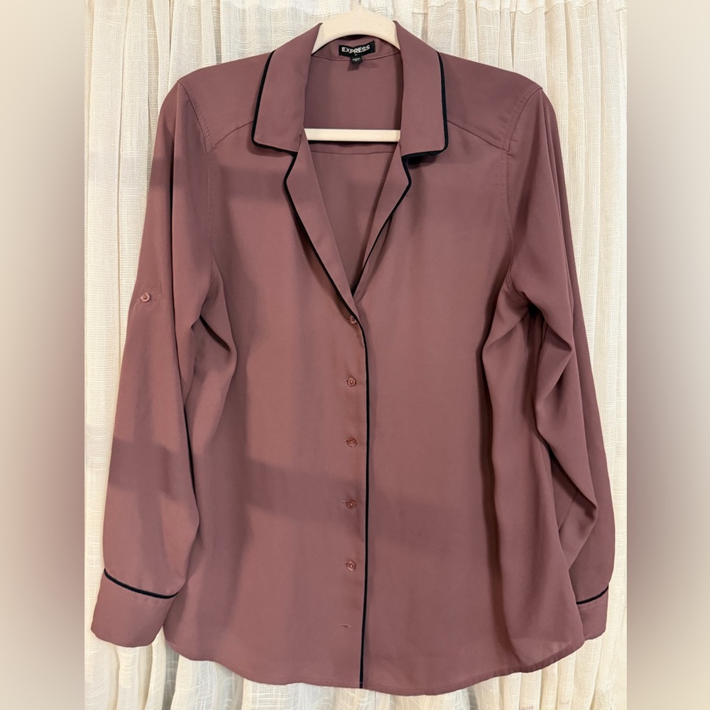 Express Dusty Rose Button-Down Shirt with Black Trim